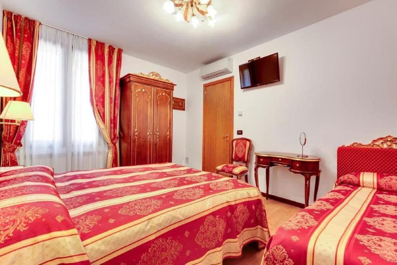 Heart Of Biennale Apartment Venice Ngoại thất bức ảnh